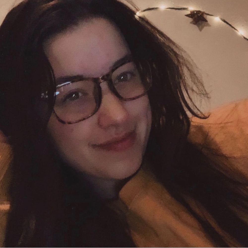 Meet your Posher, Emilee
